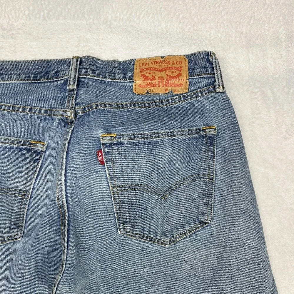 Levi's 501 Original Fit Straight Jeans Men 32X28.5 Blue Denim Button Fly - Flaws
